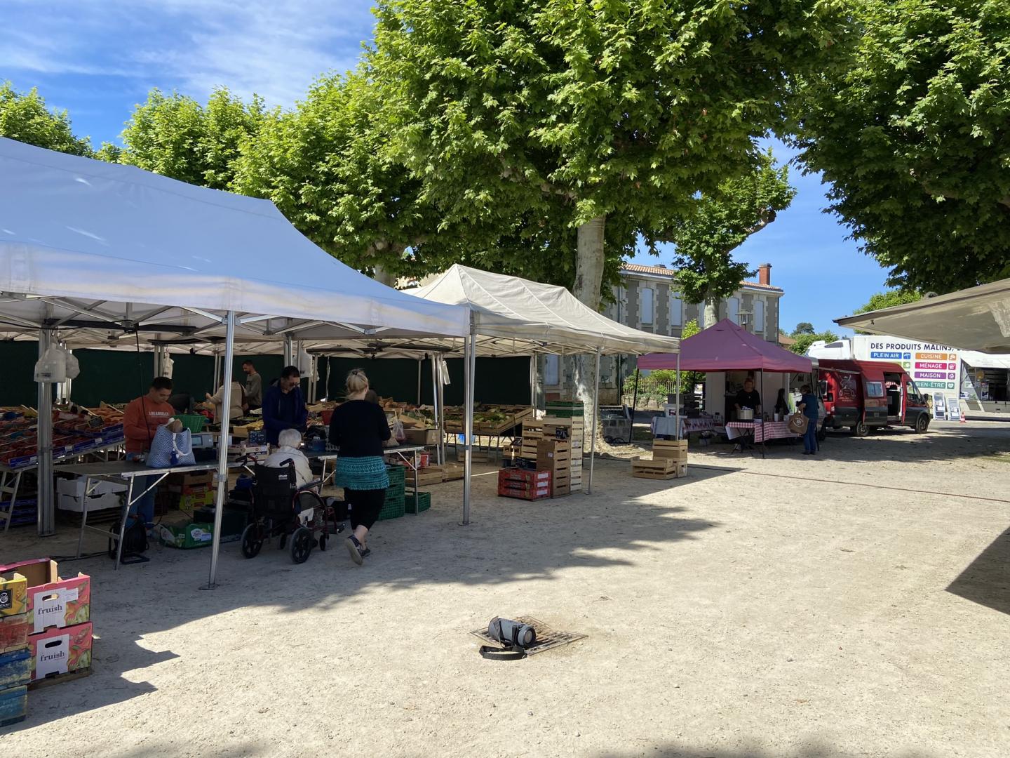 Marché vue gauche